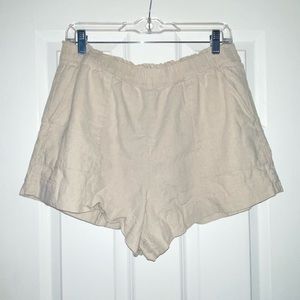 COPY - Abercrombie & Fitch Linen Blend cream shorts